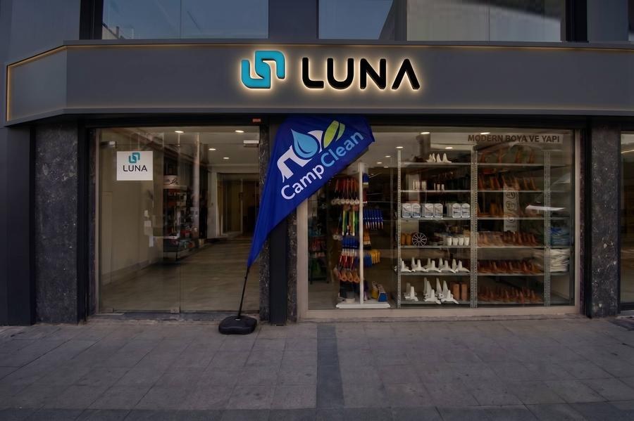 Luna Boya mağazası