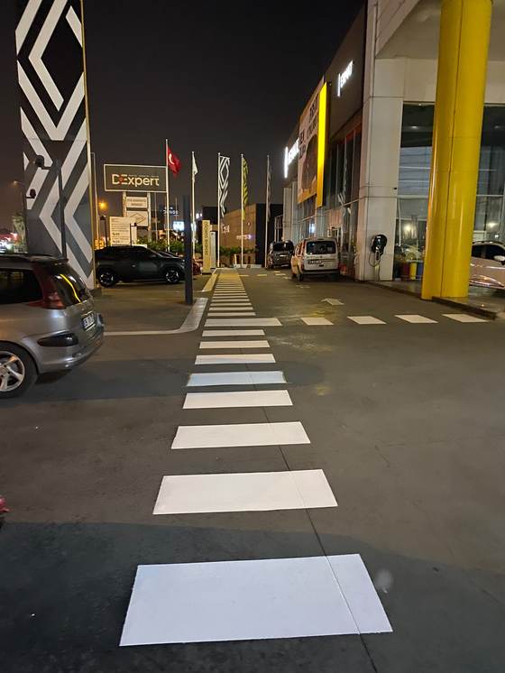 Otopark yol çizgisi uygulaması